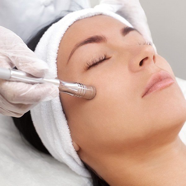 GettyImages-899611236-6x6