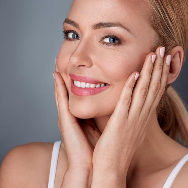 Facial-Esthetique_607980971